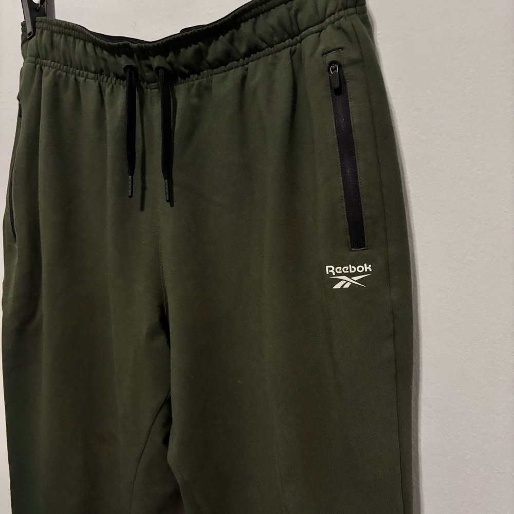 🆒 Reebok Men's Olive Green Drawstring Joggers with Black Accents - Picture 3 of 9